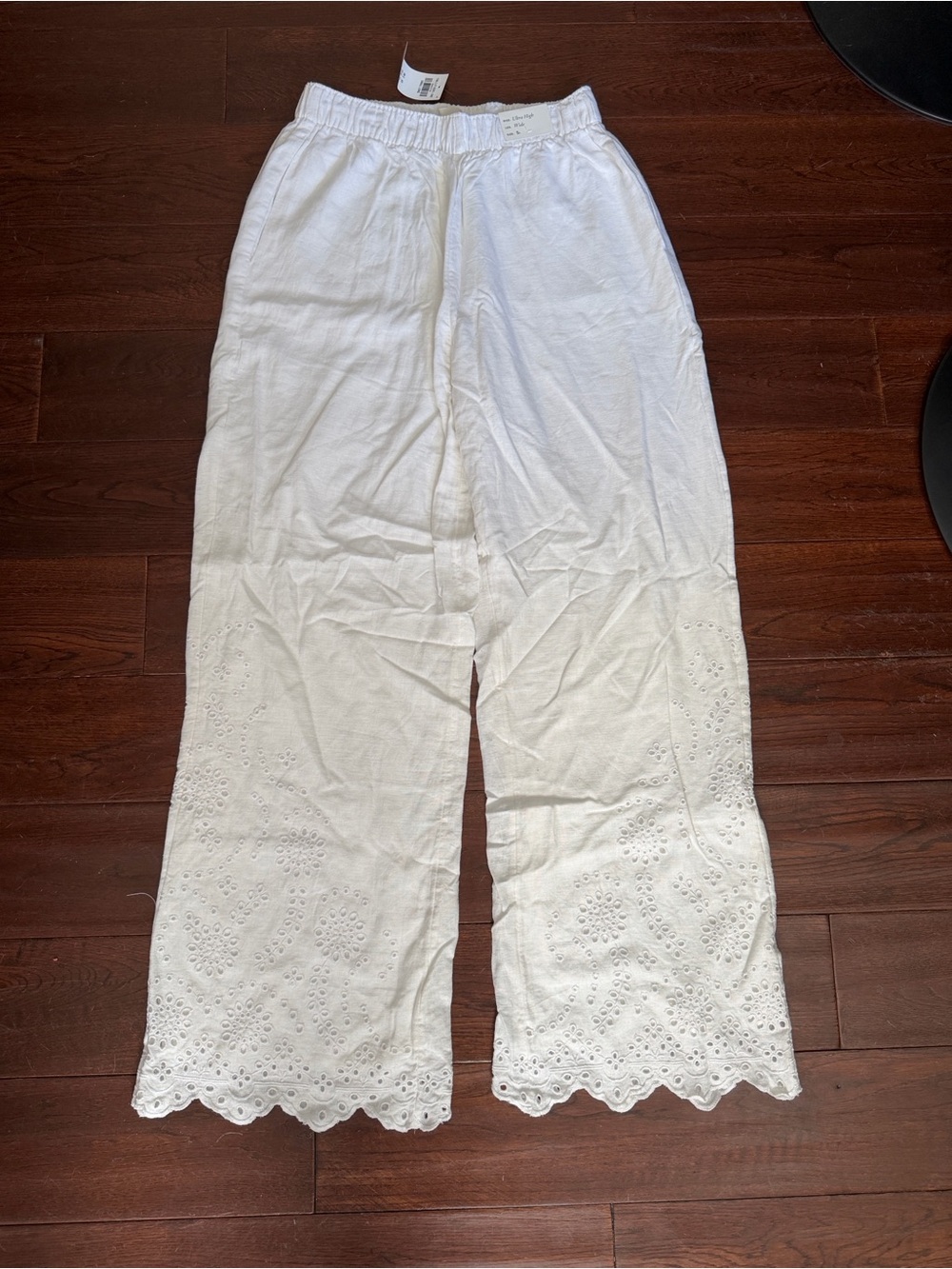 Abercrombie & Fitch White Eyelet Linen Pants Scalloped Hem